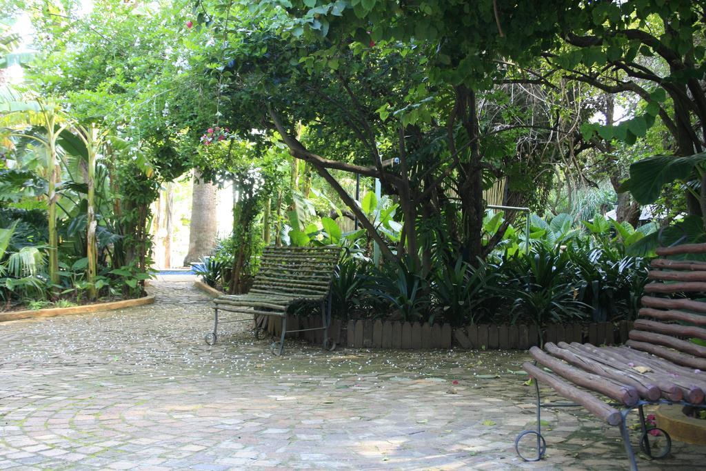 Brooklyn Guesthouses Pretoria-Noord Eksteriør billede